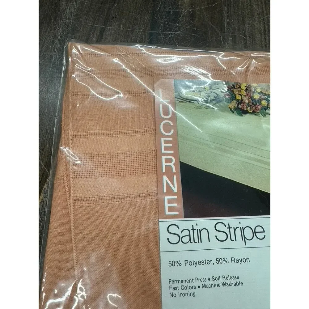 RARE NWT!!! Vintage LUCERNE Satin Stripe Tablecloth‎ 60x84 Stain Release